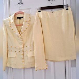 Vintage Nipon Boutique Yellow  2 piece skirt/jacket suit. Size 2 Petite